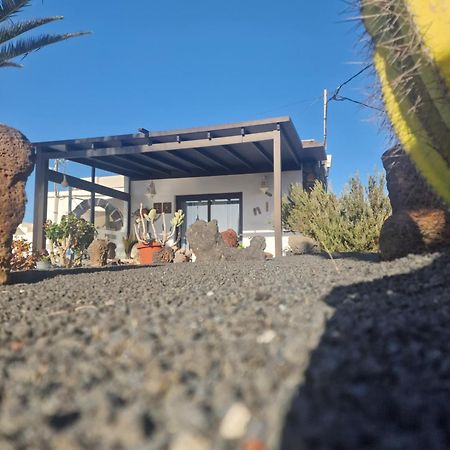 Apartamento Con Terraza Y Jardin Las Brenas Exterior photo