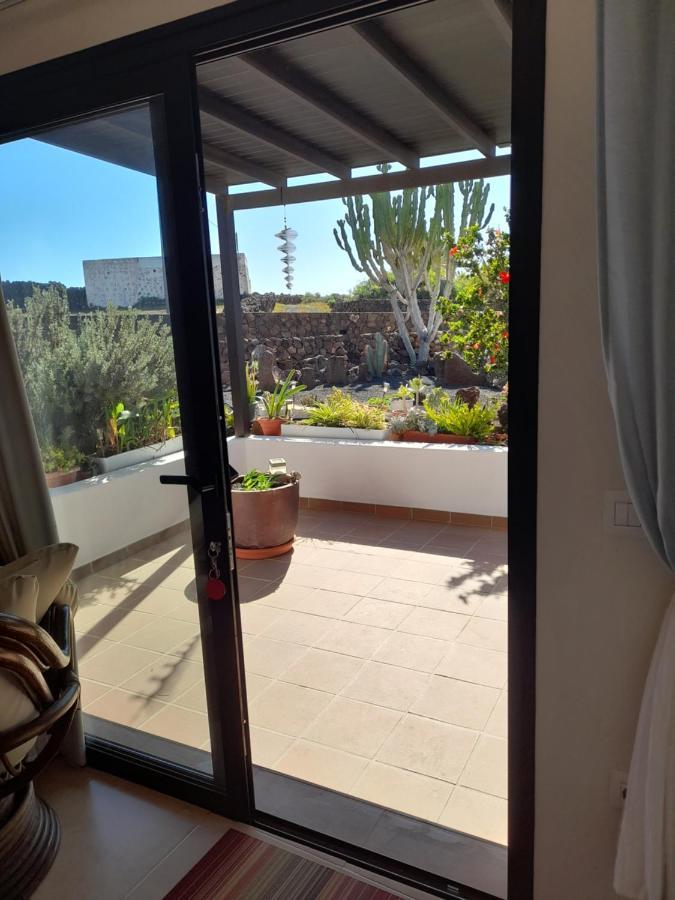 Apartamento Con Terraza Y Jardin Las Brenas Exterior photo