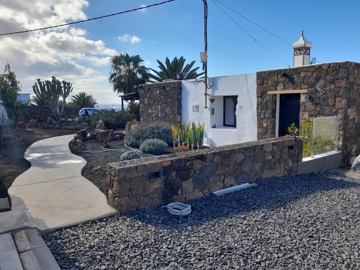 Apartamento Con Terraza Y Jardin Las Brenas Exterior photo